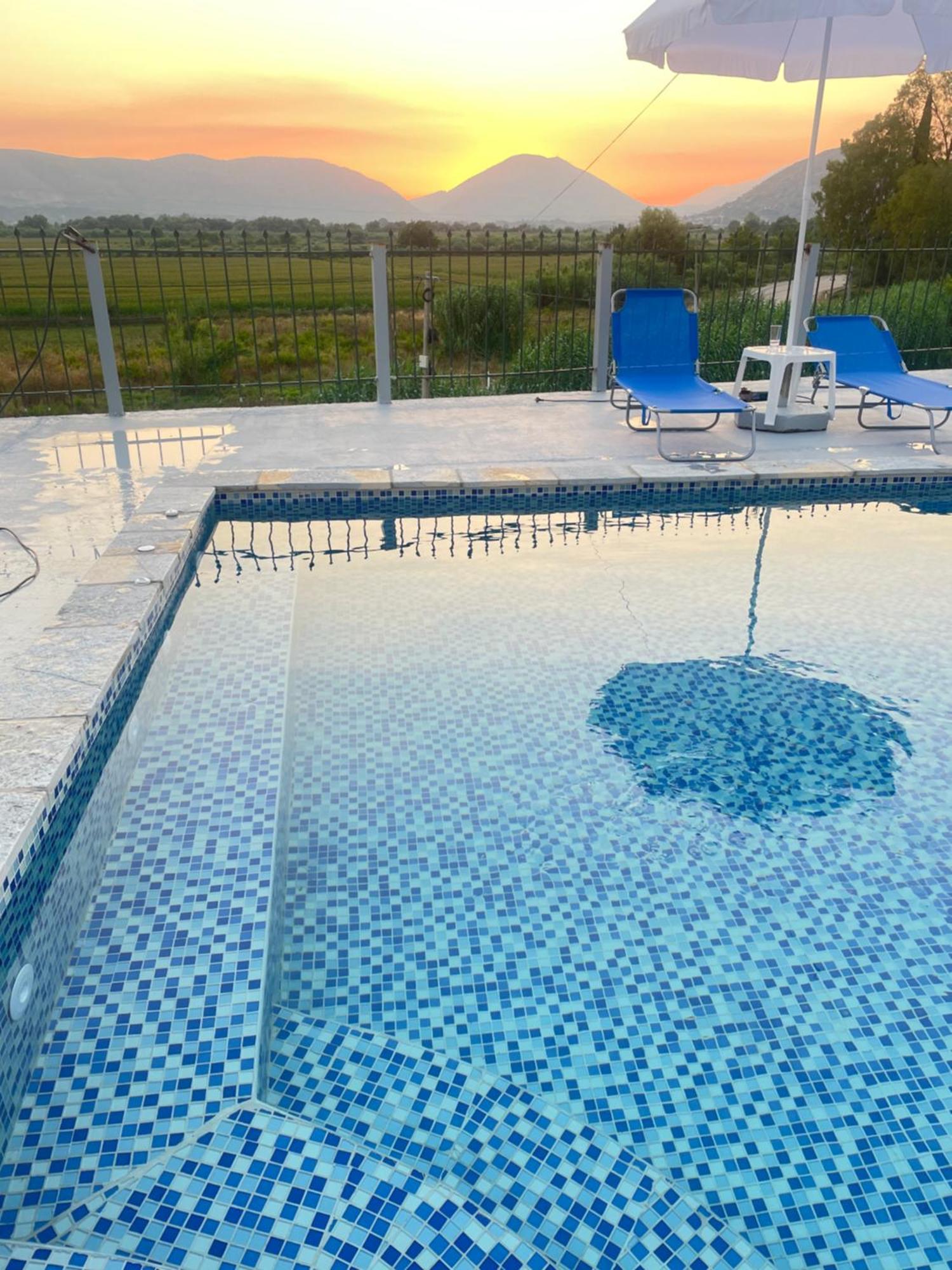 Anastasias Apartments ซารานเดอ ภายนอก รูปภาพ